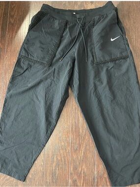 Nike Women’s Black Drawstring Casual Pants